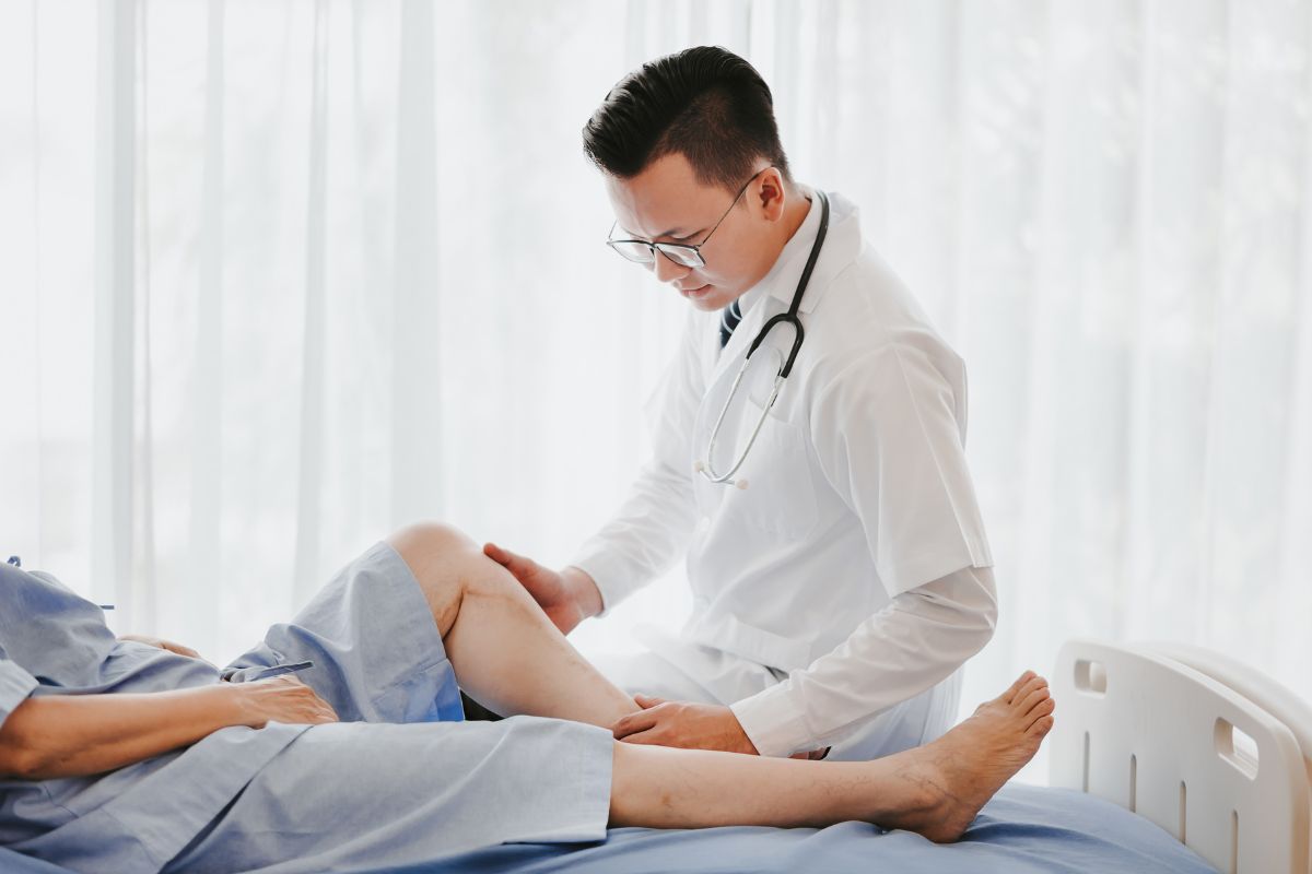 احساس پارگی میتنیسک چگونه است؟
