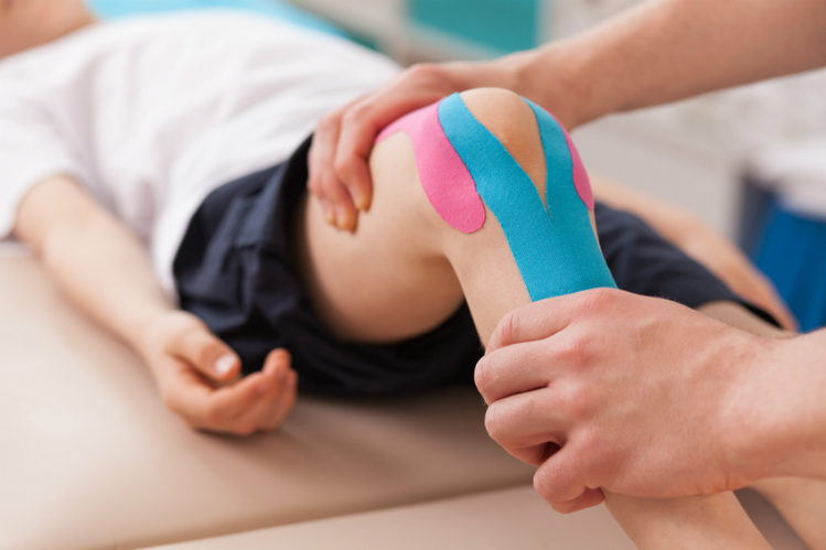 گه داشتن وزن متعادل  بدن برای جلوگیری از درد زانو
